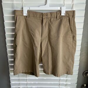 IZOD khaki shorts (34 x 9.5)